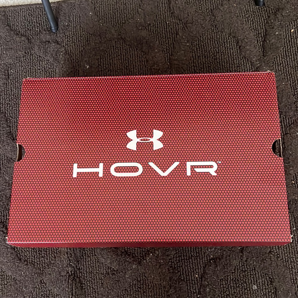 Men Under Armour HOVR Sportstyle Shoe Color: White and Black